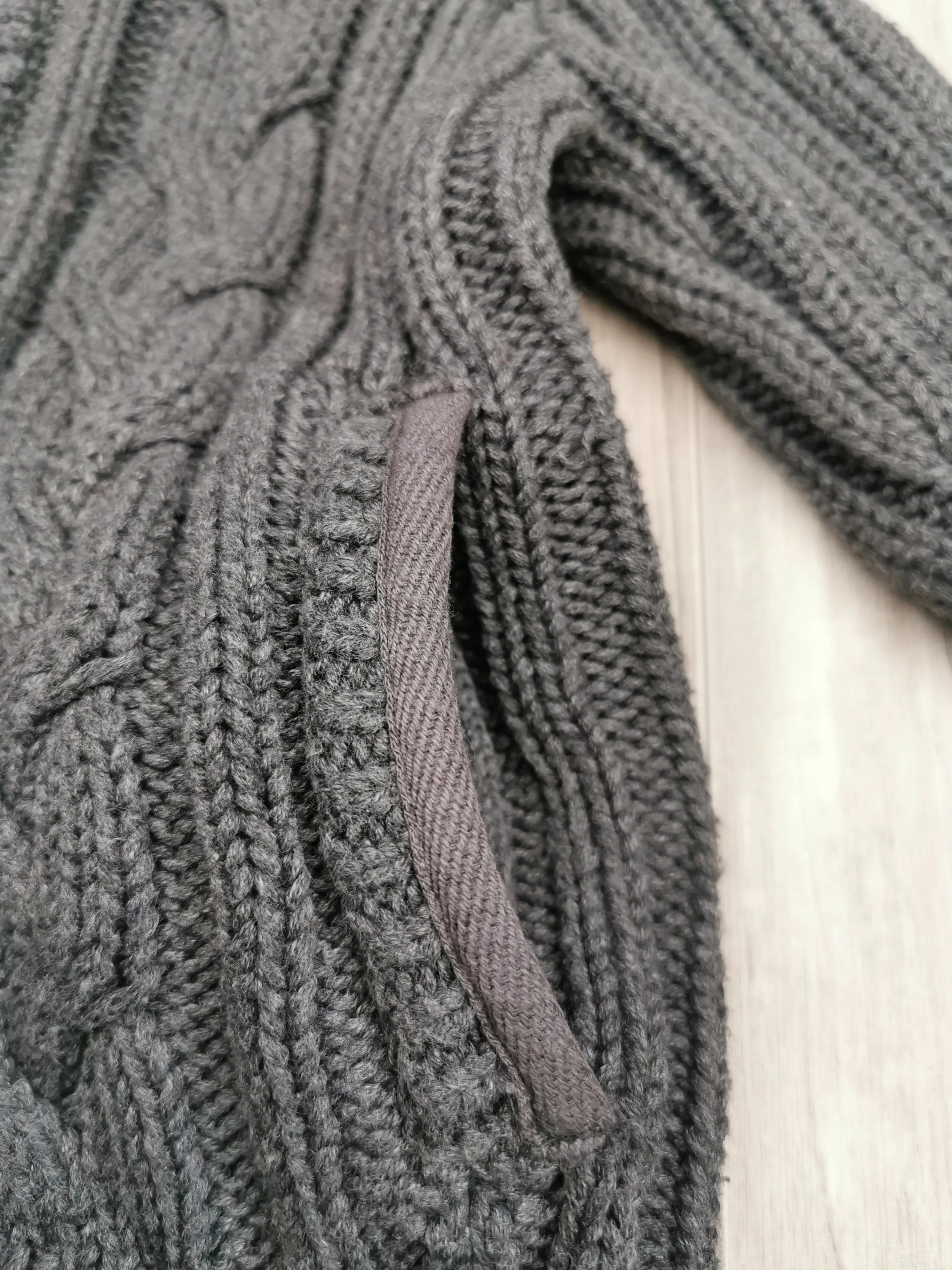 BOY SIZE 3 YEARS - SAM & JO, Thick Knit Sweater EUC B39