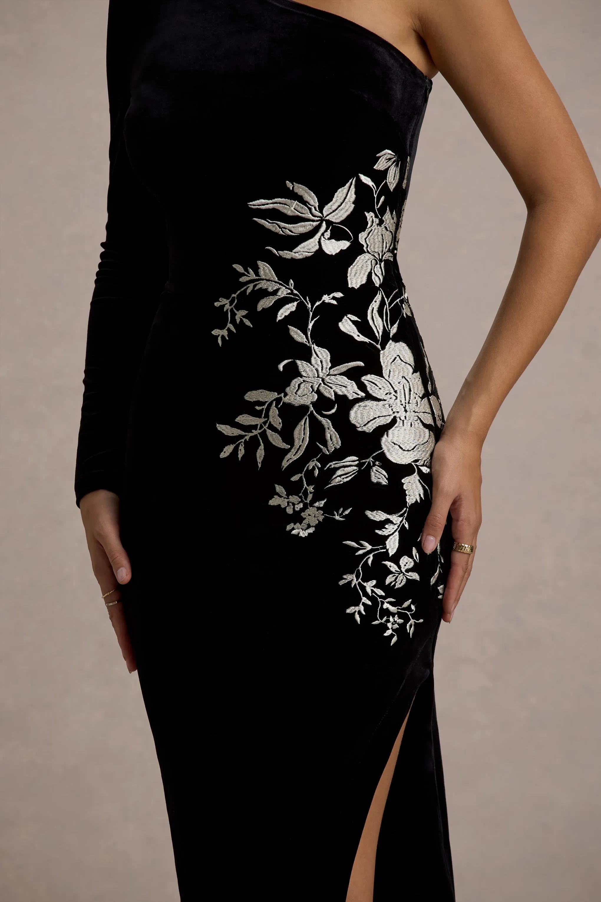 Chance | Black Embroidered Velvet One-Sleeve Maxi Dress