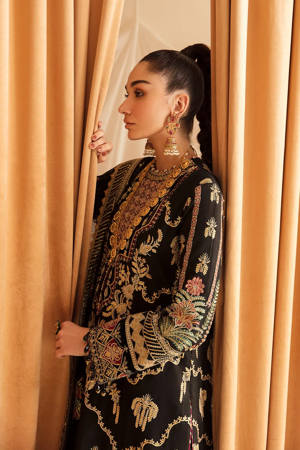 Classic Black Embroidered Pakistani Salwar Kameez Party Salwar Suit