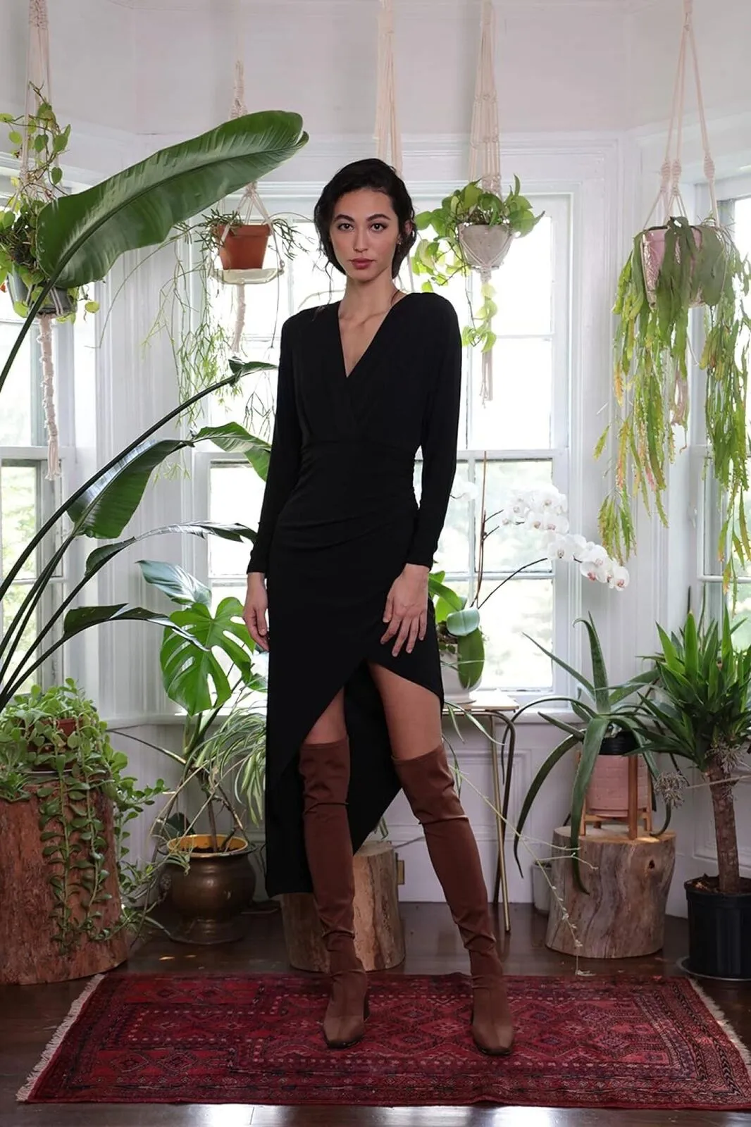 Donna Morgan Women's Long Sleeve Faux Wrap Asymmetric Hem Dress D8259M Black 8