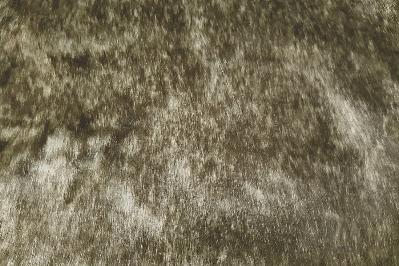 F1: Wolf - Dark Grey And Black Wolf Faux Fur