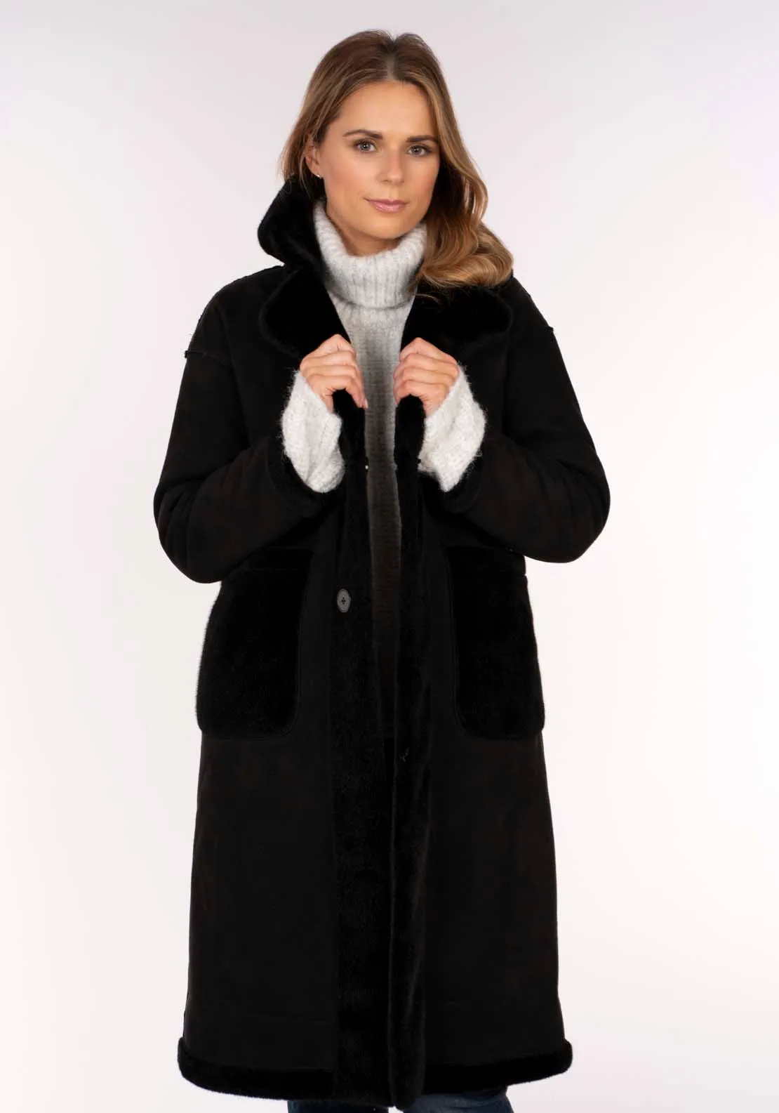 Fur Jacket With Pockets - Black