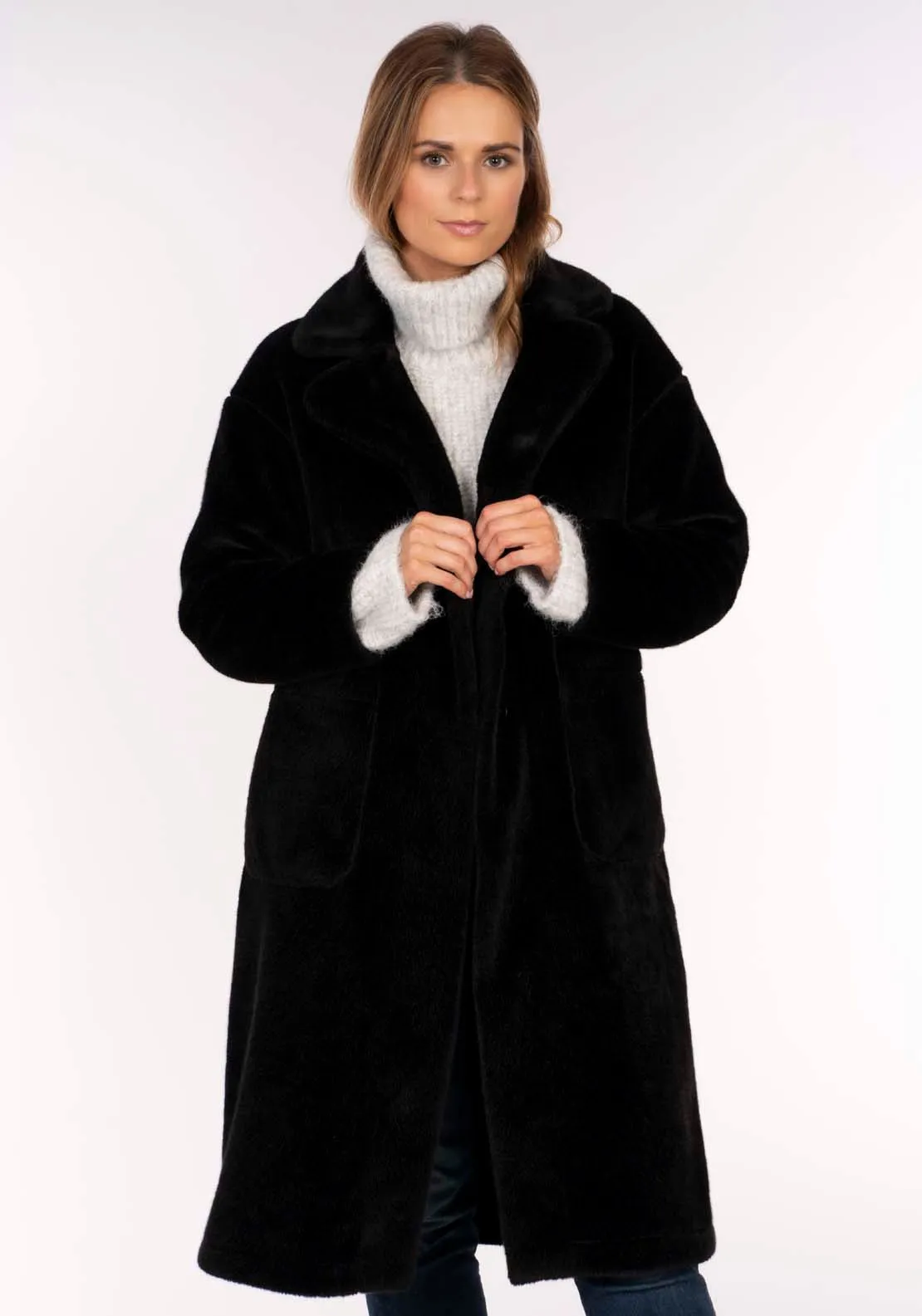 Fur Jacket With Pockets - Black