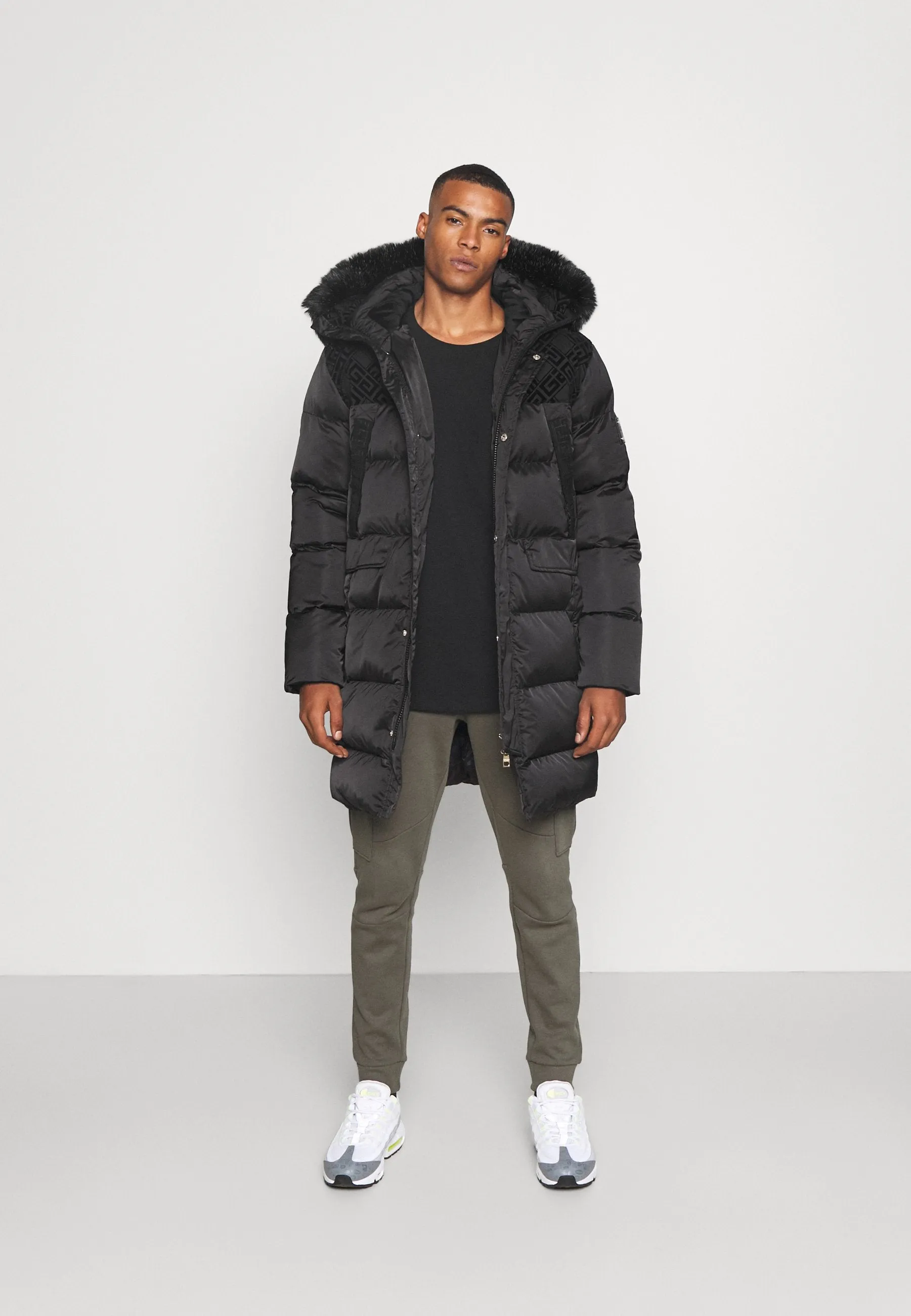 Glorious Gangsta Vernez Lonline Puffer Jacket Black