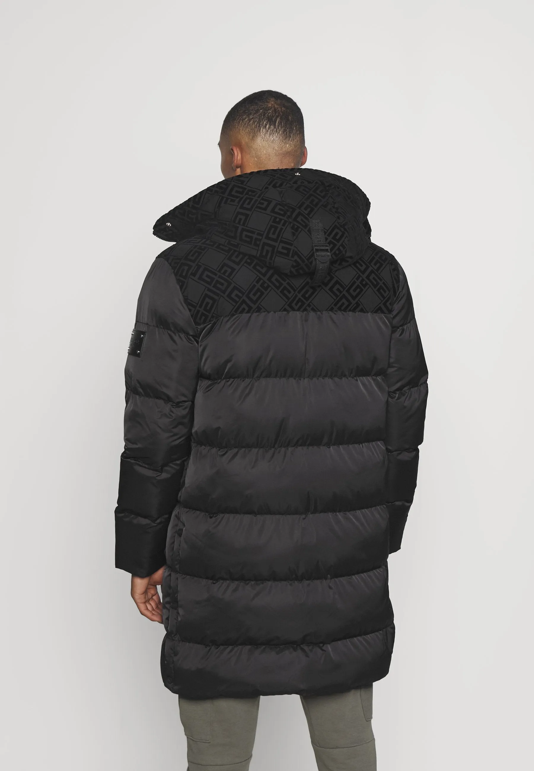 Glorious Gangsta Vernez Lonline Puffer Jacket Black