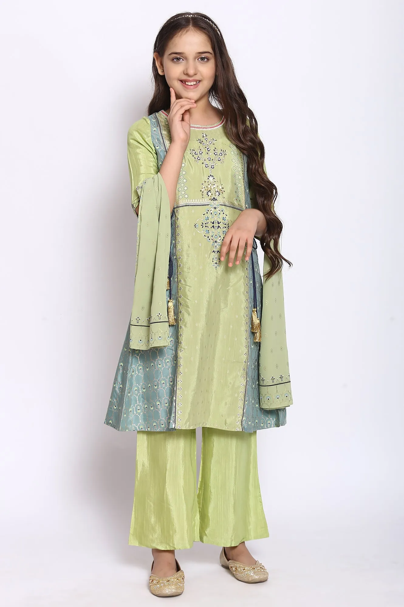 Green Flared kurta-Trousers-Dupatta Girls Set