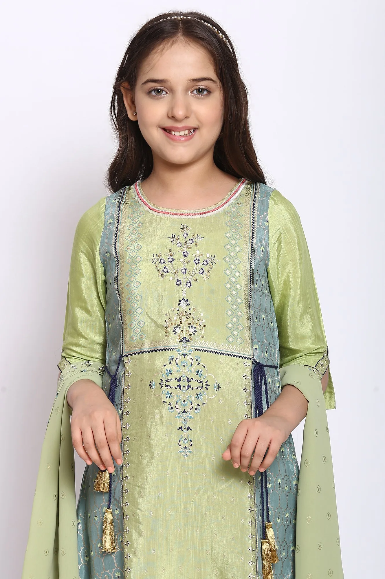 Green Flared kurta-Trousers-Dupatta Girls Set