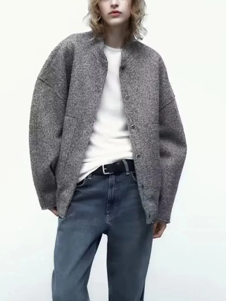 Long-sleeved tops for women: Hidden buttons, round neckline - Trendy fashion for any season