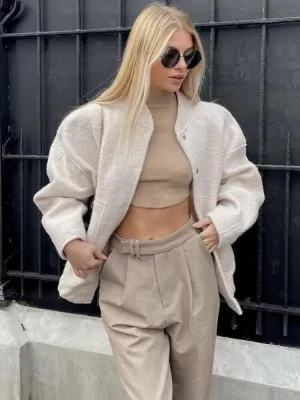 Long-sleeved tops for women: Hidden buttons, round neckline - Trendy fashion for any season