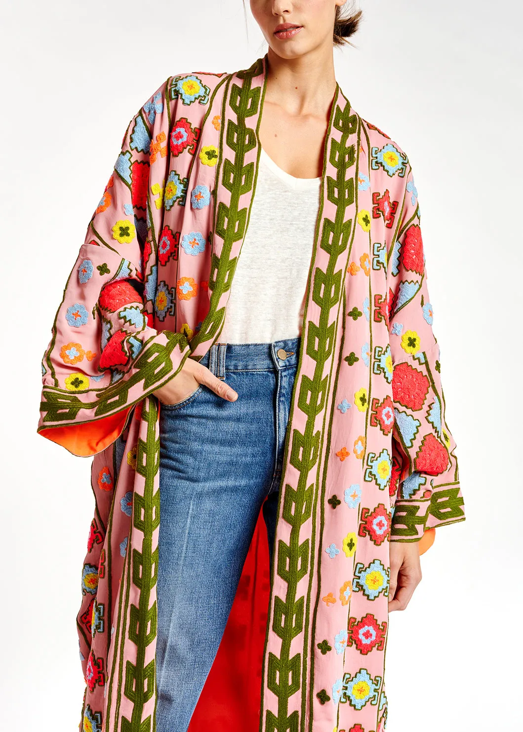 Pink kimono with colorful embroideries