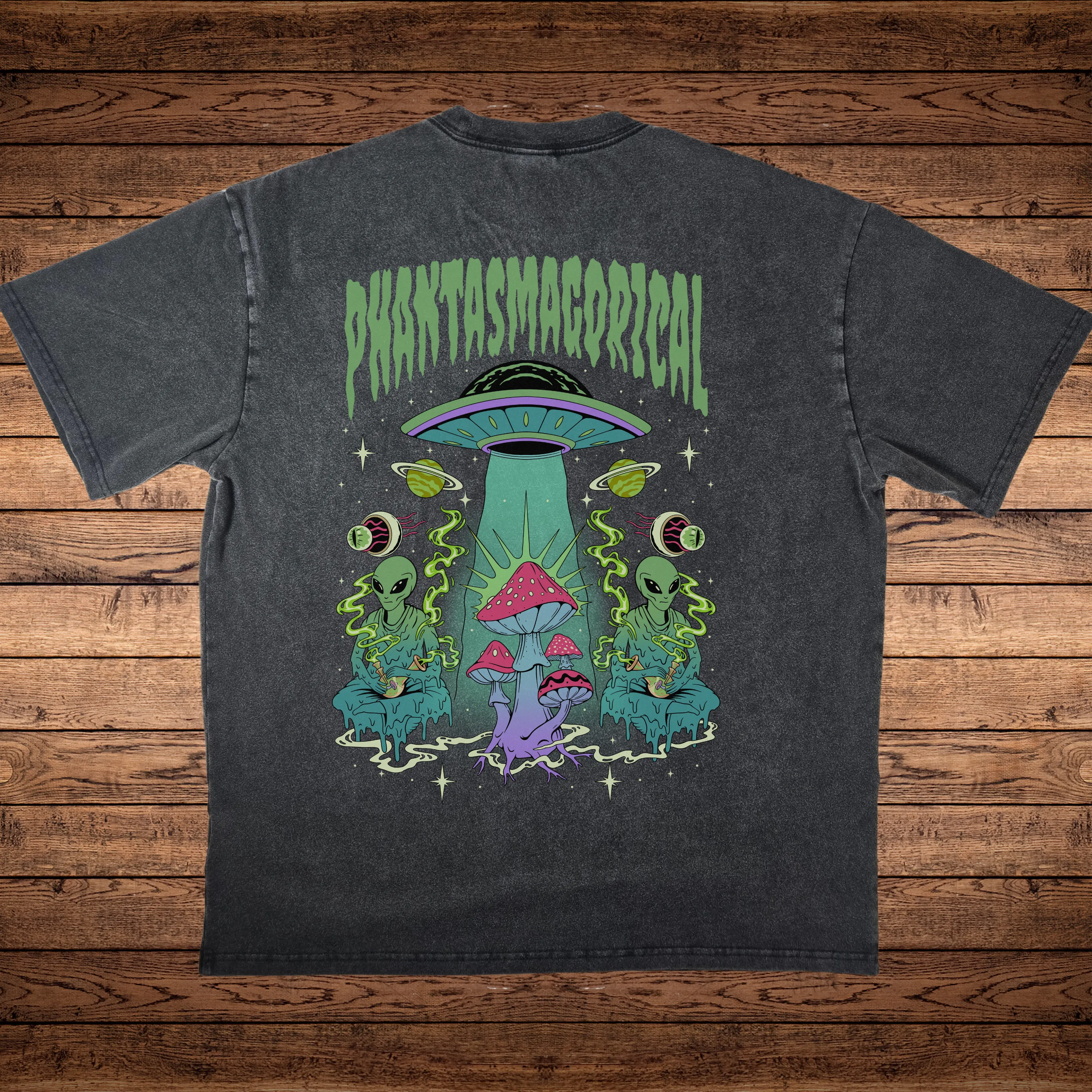 Space Trip - Fluffy Vintage Heavyweight T-Shirt