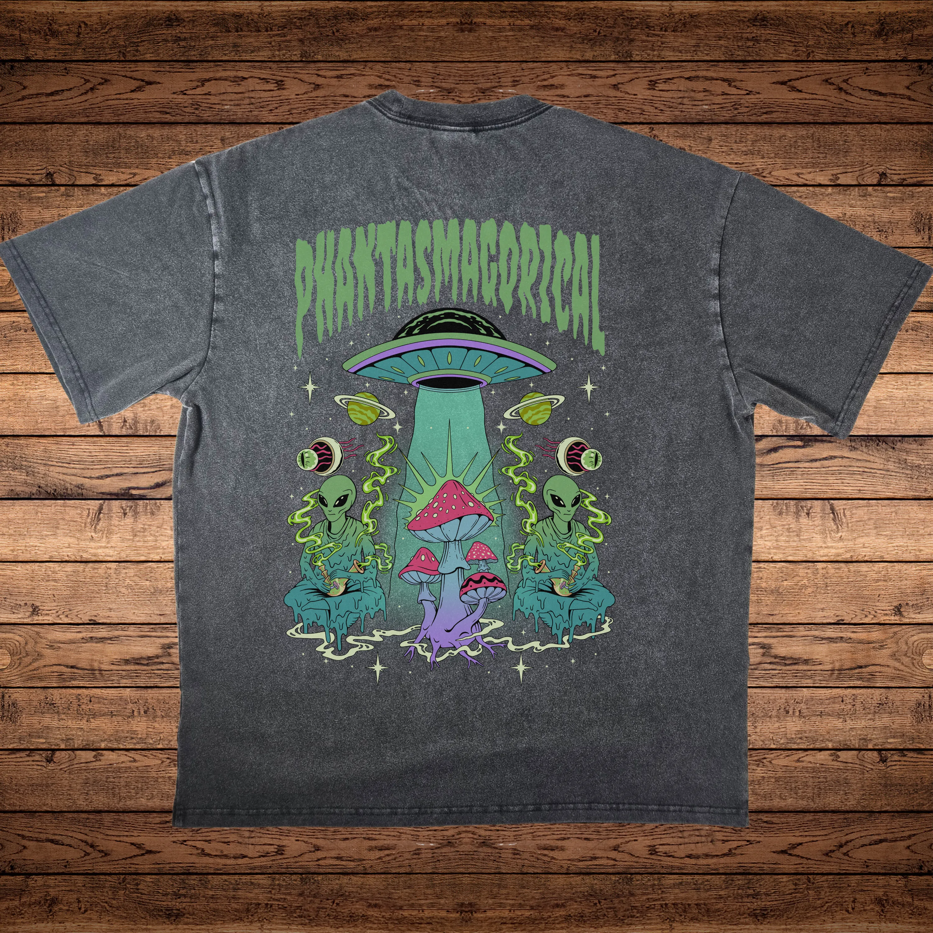 Space Trip - Fluffy Vintage Heavyweight T-Shirt