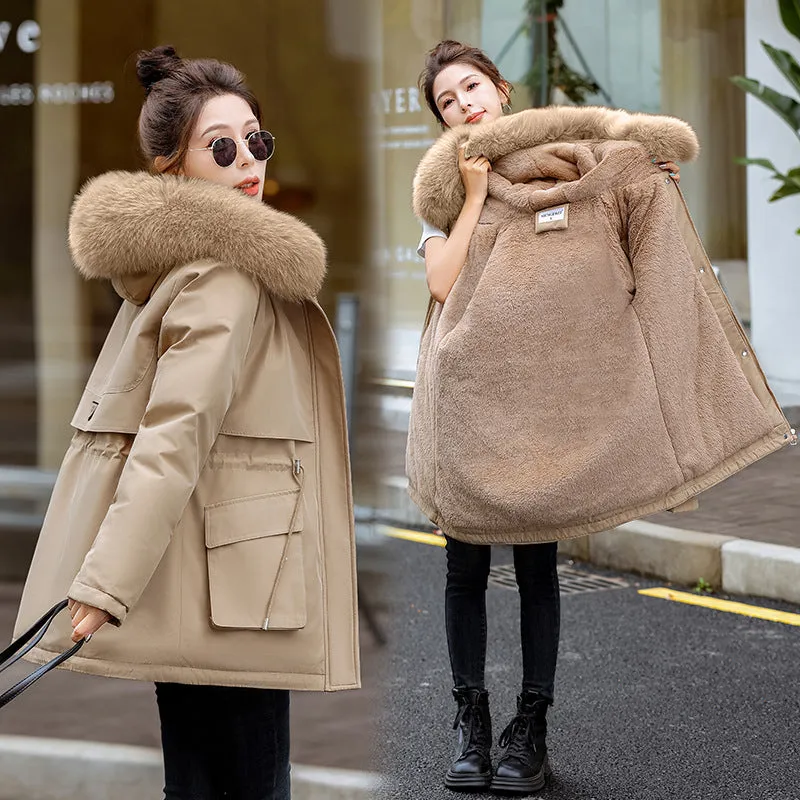 Stylish Water-resistant Parka with Zip-up Design and Fleece-lining