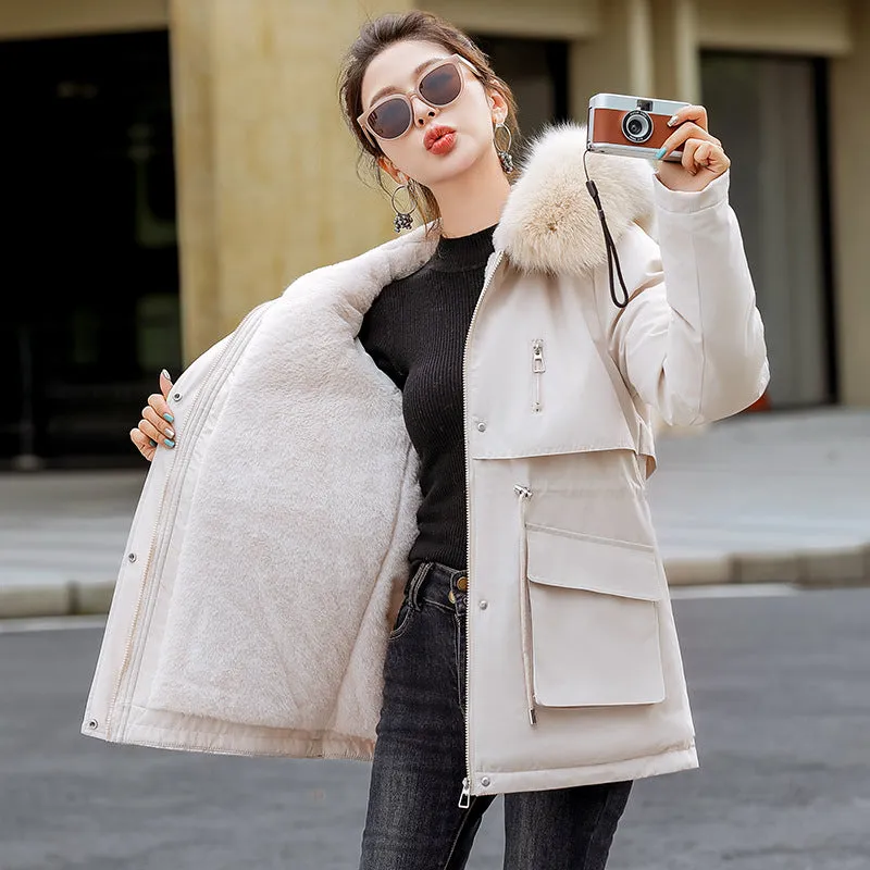 Stylish Water-resistant Parka with Zip-up Design and Fleece-lining