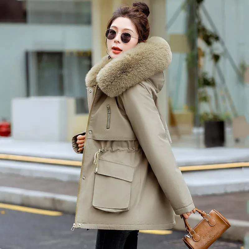 Stylish Water-resistant Parka with Zip-up Design and Fleece-lining