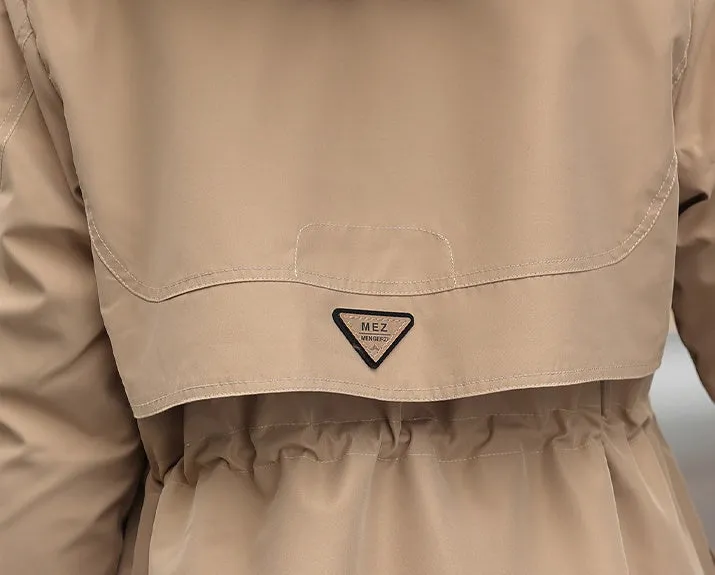 Stylish Water-resistant Parka with Zip-up Design and Fleece-lining