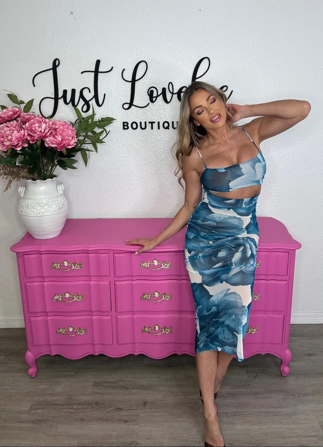 The Romantic Mesh Midi Dress