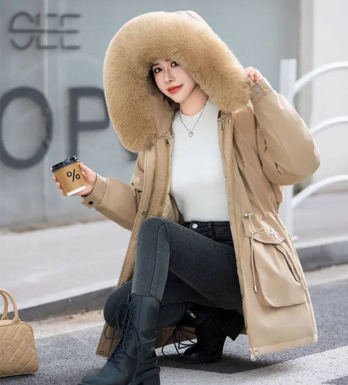 Thickened Hip-length Parka with Windproof Features and a Stain-resistant Finish