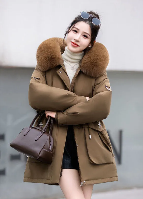 Thickened Hip-length Parka with Windproof Features and a Stain-resistant Finish