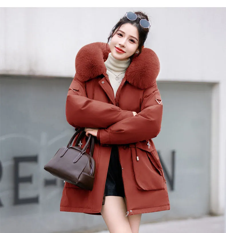 Thickened Hip-length Parka with Windproof Features and a Stain-resistant Finish