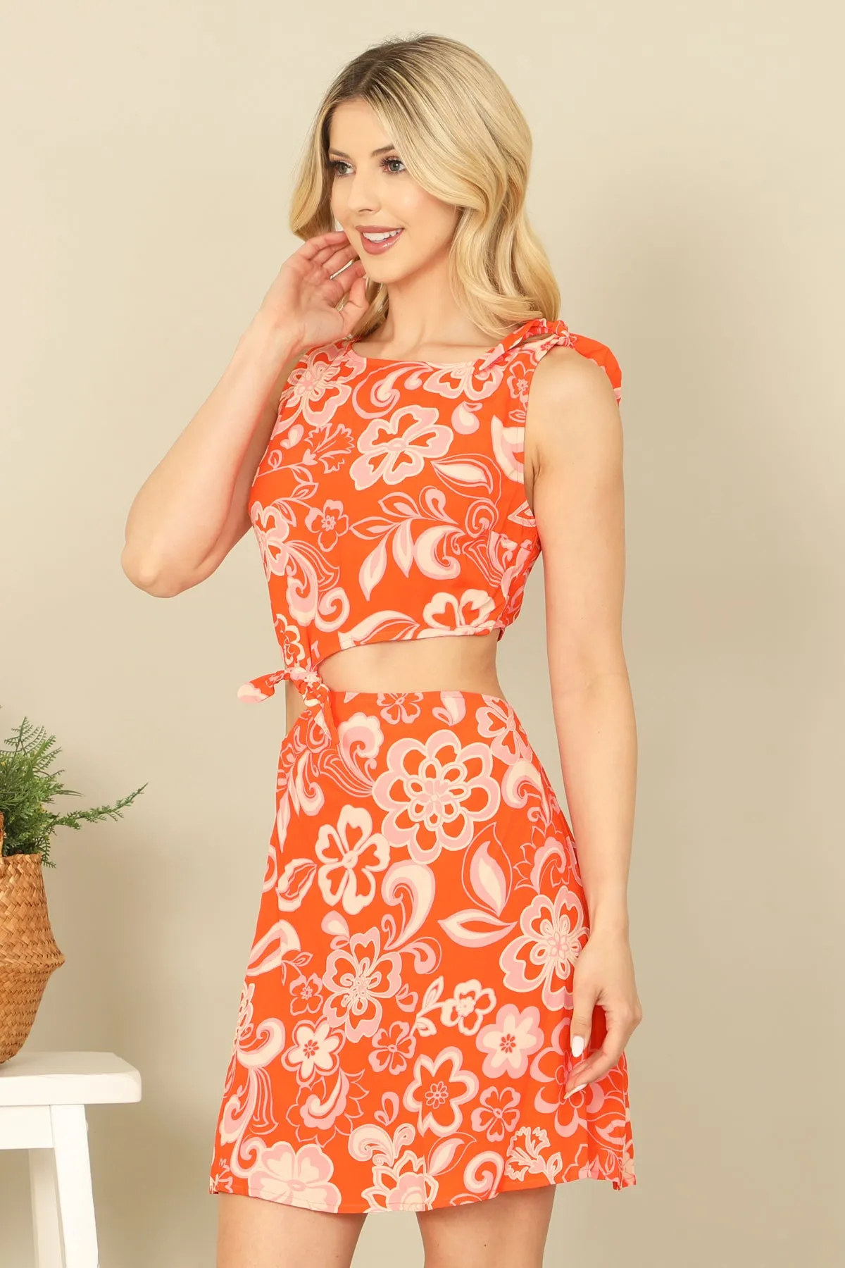 TIE STRAP FRONT TIE SIDE CUTOUT FLORAL DRESS