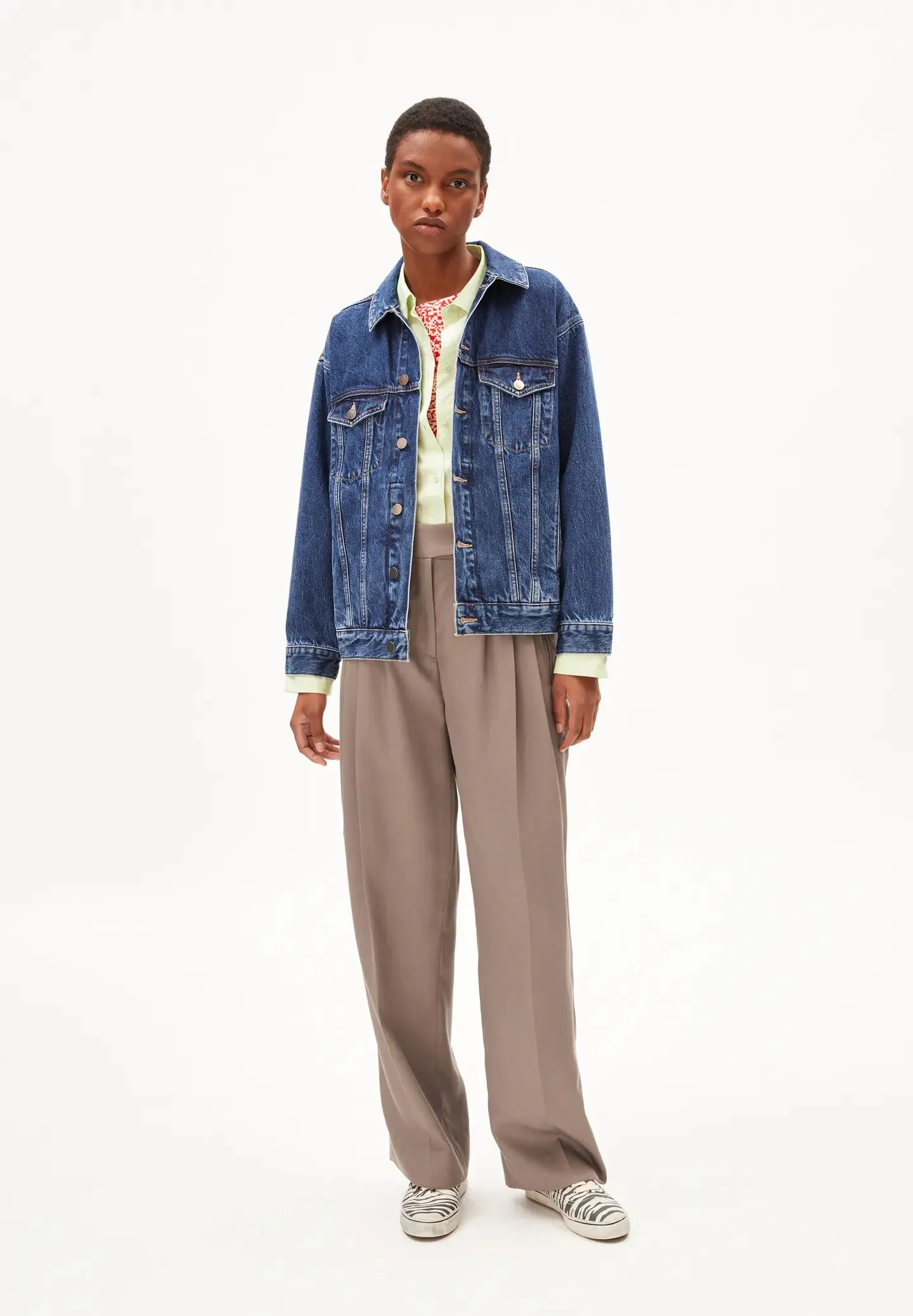 VELITAA DENIM JACKET OVERSIZED FIT MADE OF ORGANIC COTTON MIX