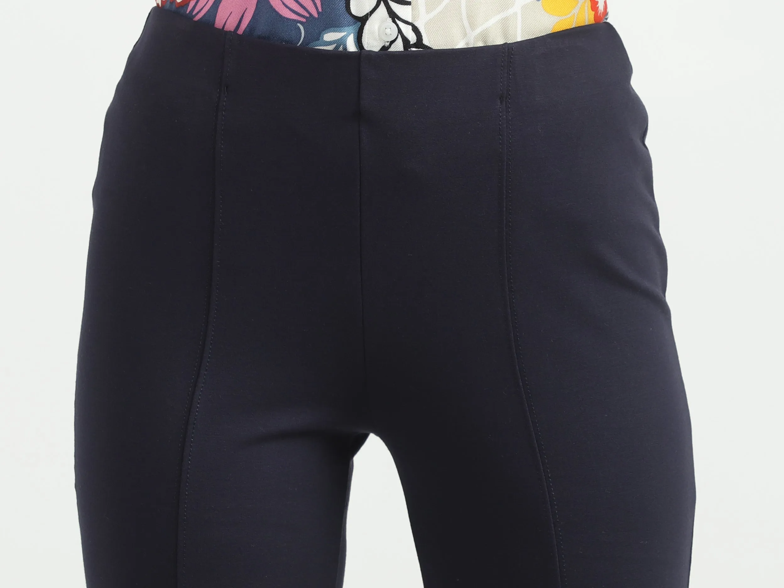 Women Solid Flared Leg Treggings